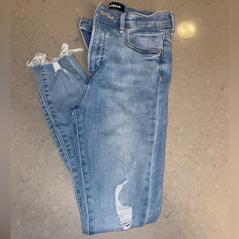 Express light wash skinny high rise jeans size 2